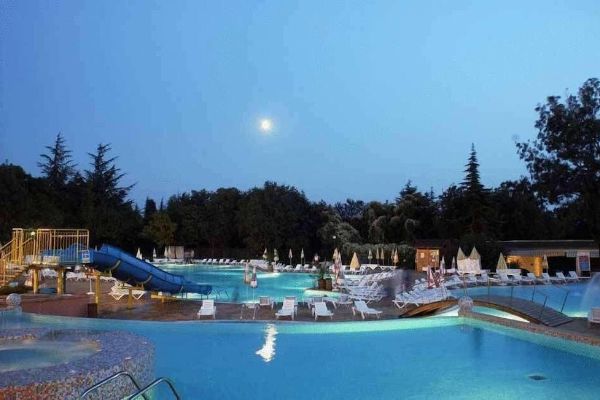 Hotel .Com (Albena)
